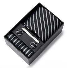 Conjunto Gravata de Seda Listrada Invoux NVX148 Preto e Branco